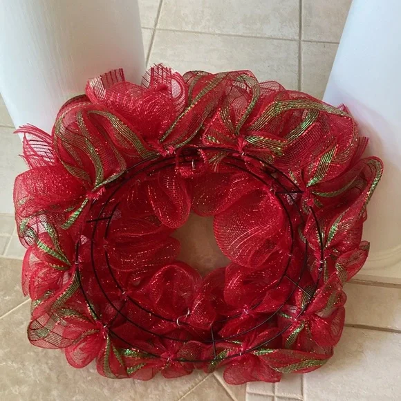 24” Nutcracker Christmas Handmade Mesh Wreath w/ Wooden Nutcracker Sign - Picture 11 of 12